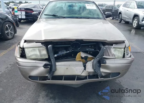 2009 Ford Crown Victoria Police/Police Interceptor z USA, uszkodzony, nr VIN 2FAHP71V89X118643